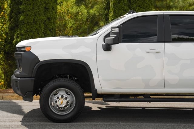 Used 2024 Chevrolet Silverado 3500 LT w/ Convenience Package AWD/4WD image 6