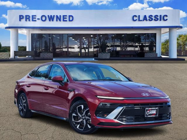 Used 2025 Hyundai Sonata SEL FWD image 1