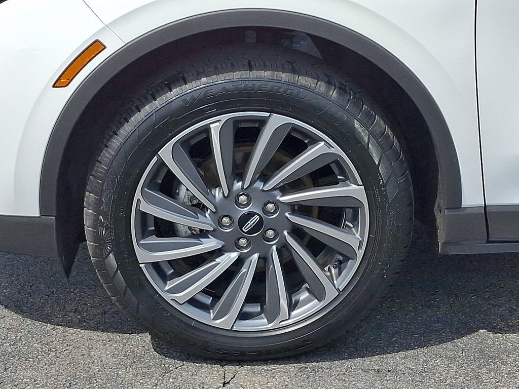 Certified 2023 Lincoln Corsair Reserve image 8