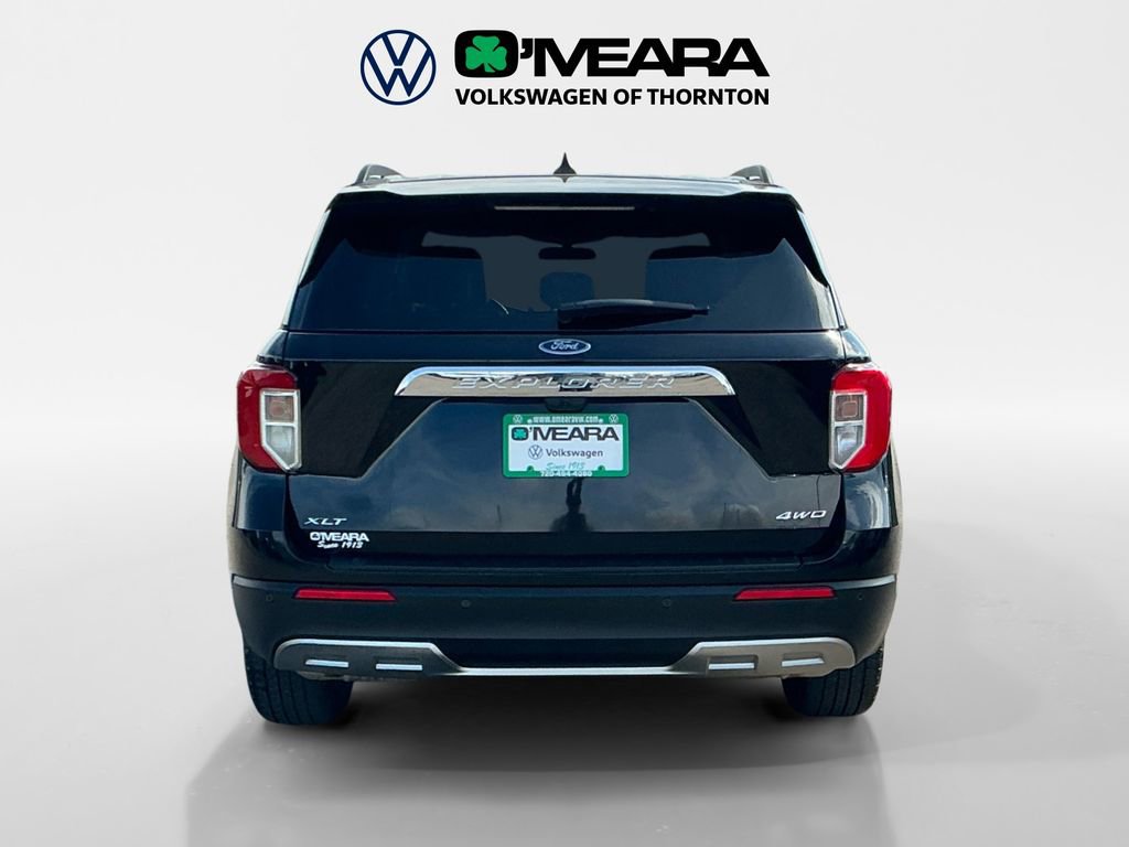 Used 2024 Ford Explorer XLT w/ Equipment Group 202A image 4