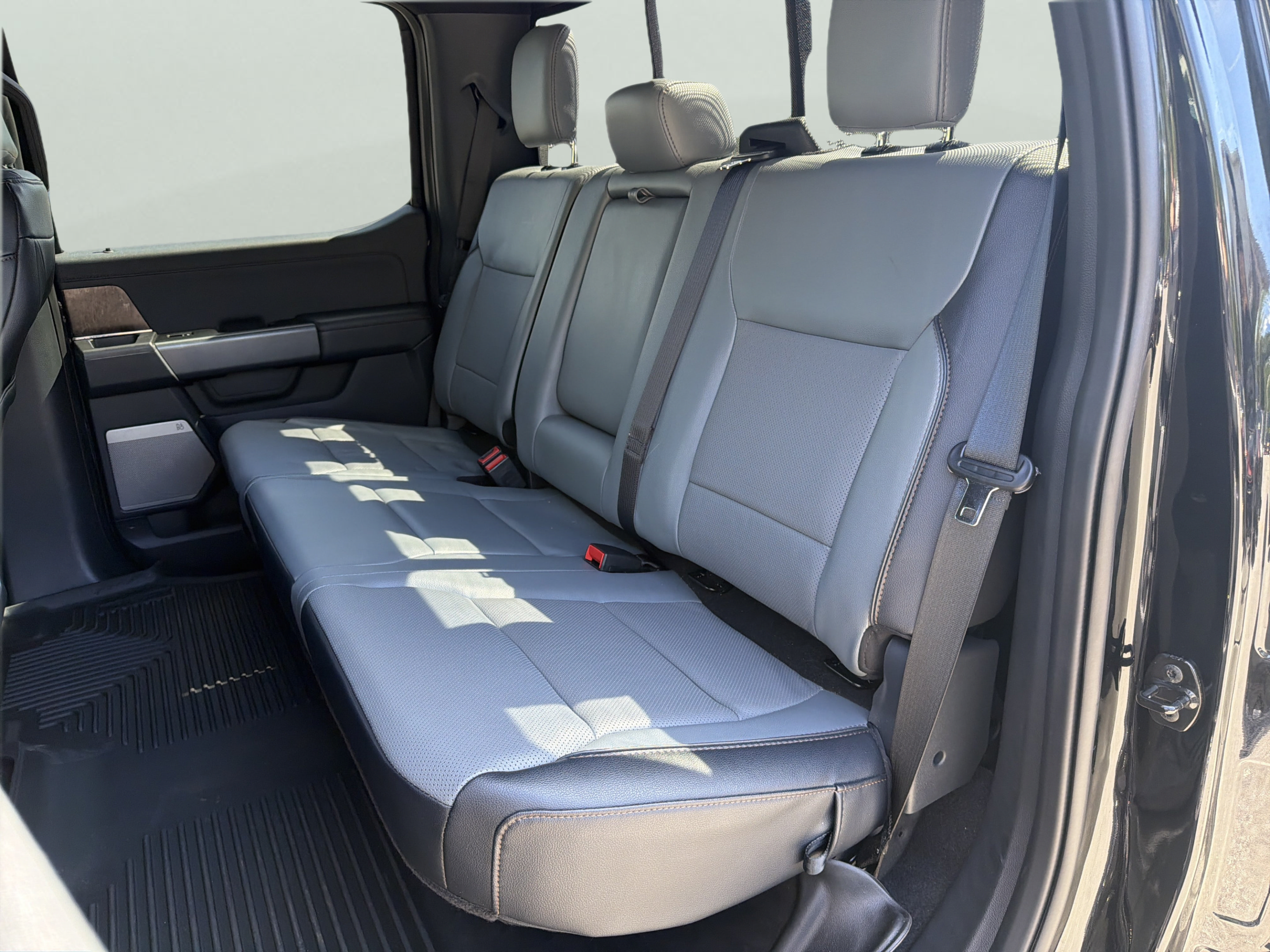 Used 2023 Ford F150 Lightning Lariat AWD/4WD image 20