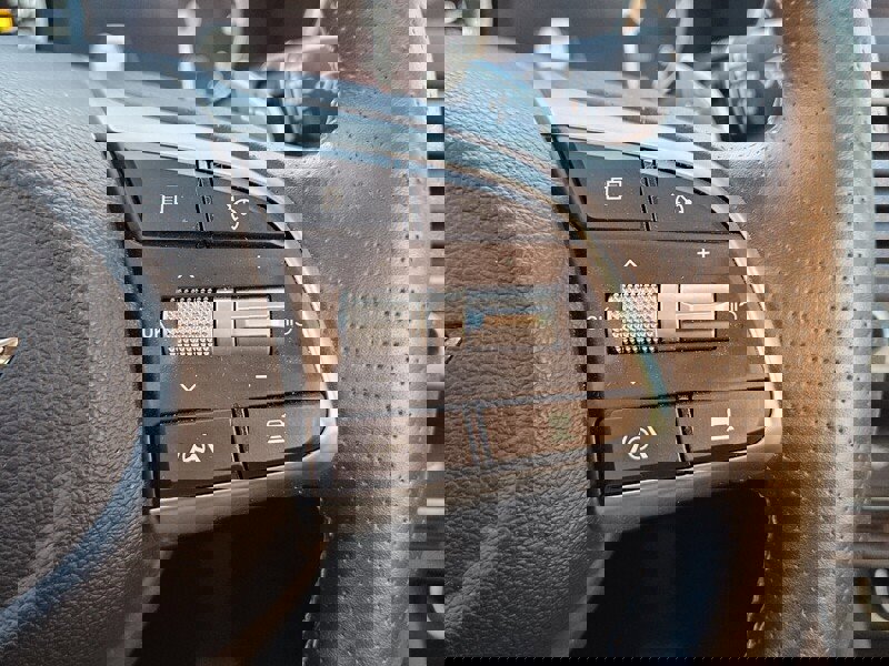 Used 2023 Genesis G70 3.3T image 22