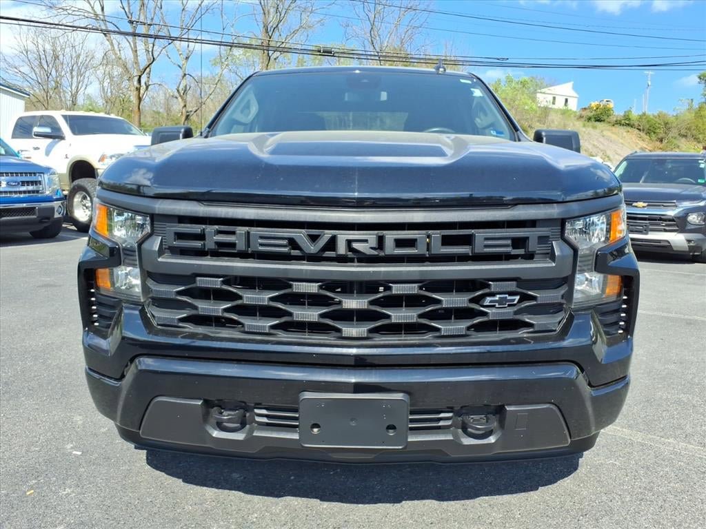 Used 2023 Chevrolet Silverado 1500 Custom w/ LPO, Dark Essentials Package AWD/4WD image 10