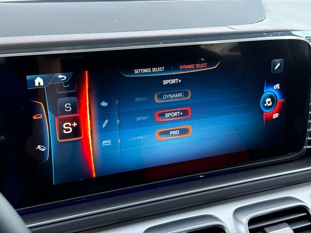 New 2026 Mercedes-Benz GLE 53 AMG 4MATIC Coupe image 7