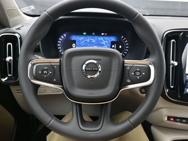 Used 2023 Volvo XC40 B5 Ultimate w/ Climate Package image 23