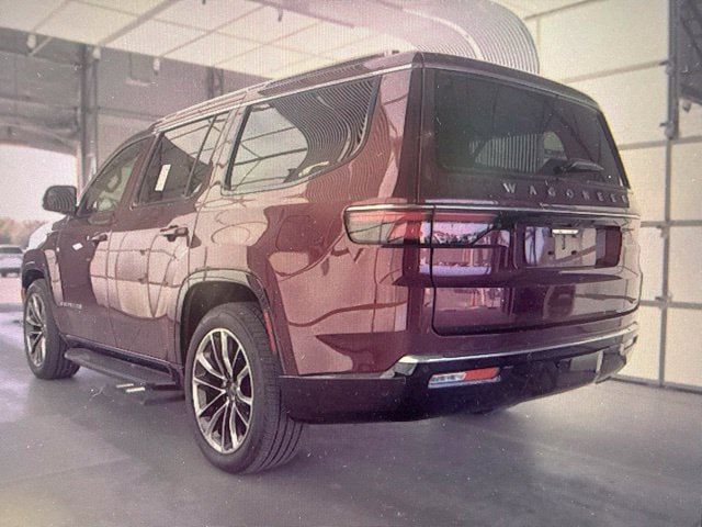 Used 2022 Jeep Wagoneer Series II w/ Premium Group I RWD image 4
