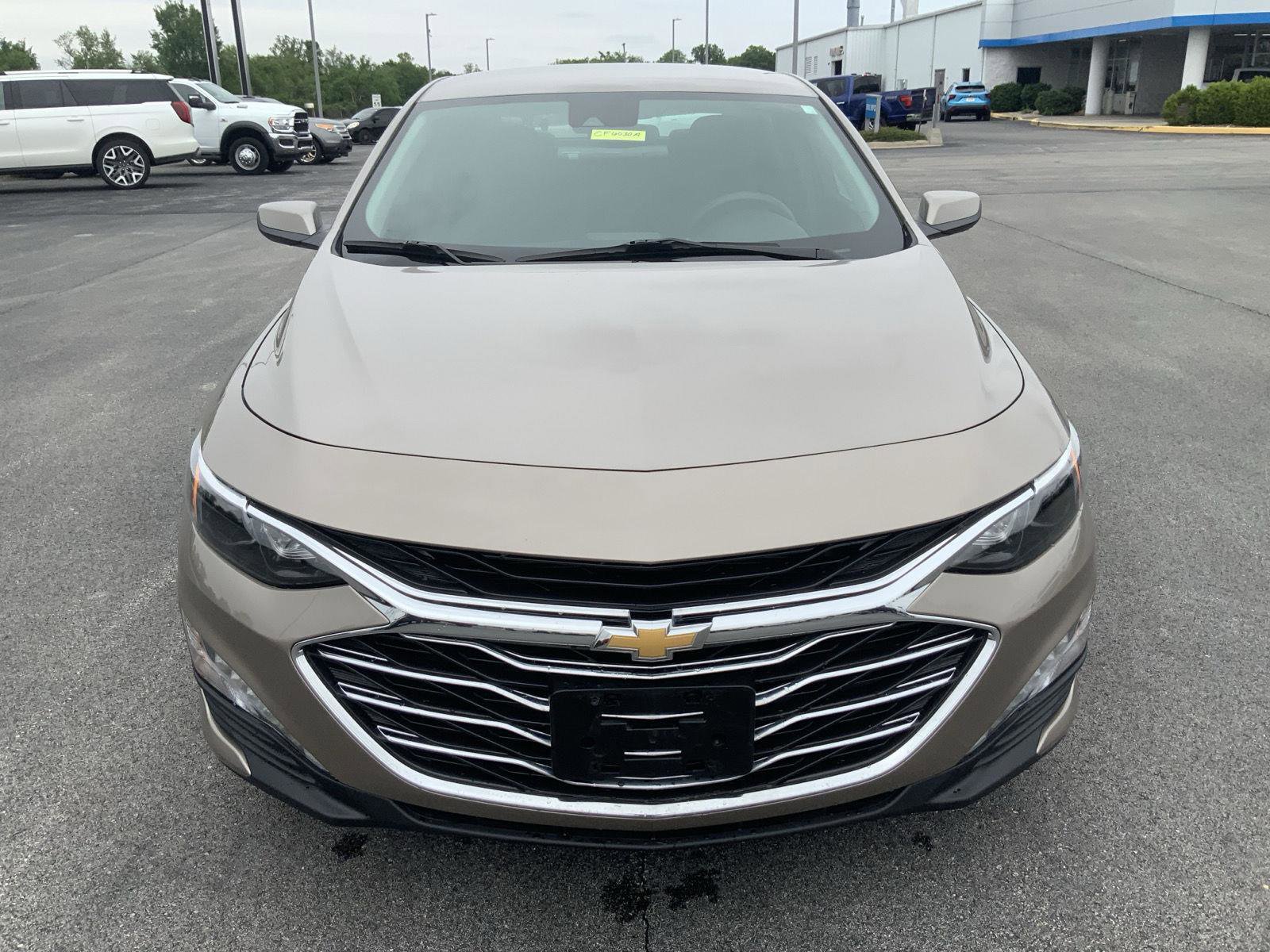 Used 2024 Chevrolet Malibu LT FWD image 3