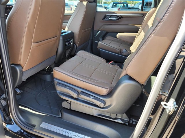 New 2026 Chevrolet Suburban High Country image 7