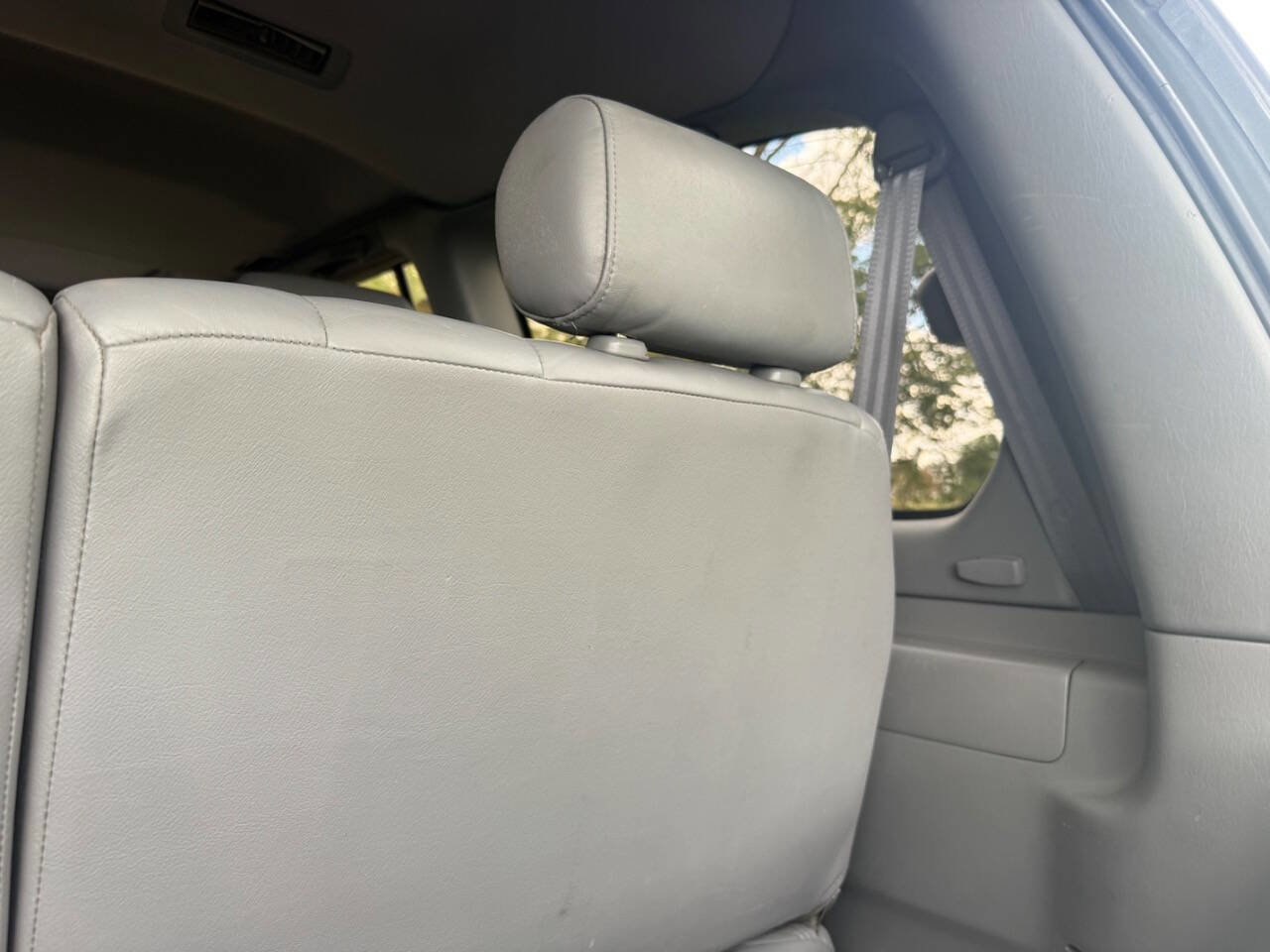 Used 2000 Lexus LX 470 4WD image 54