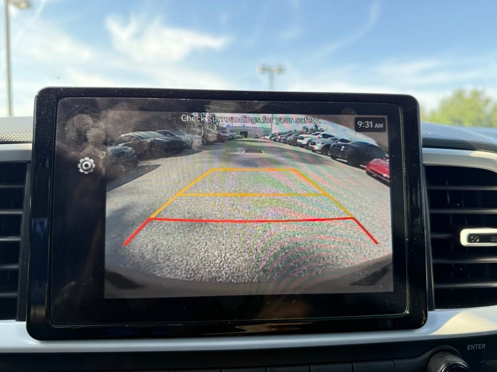 Used 2023 Hyundai Venue Limited image 26