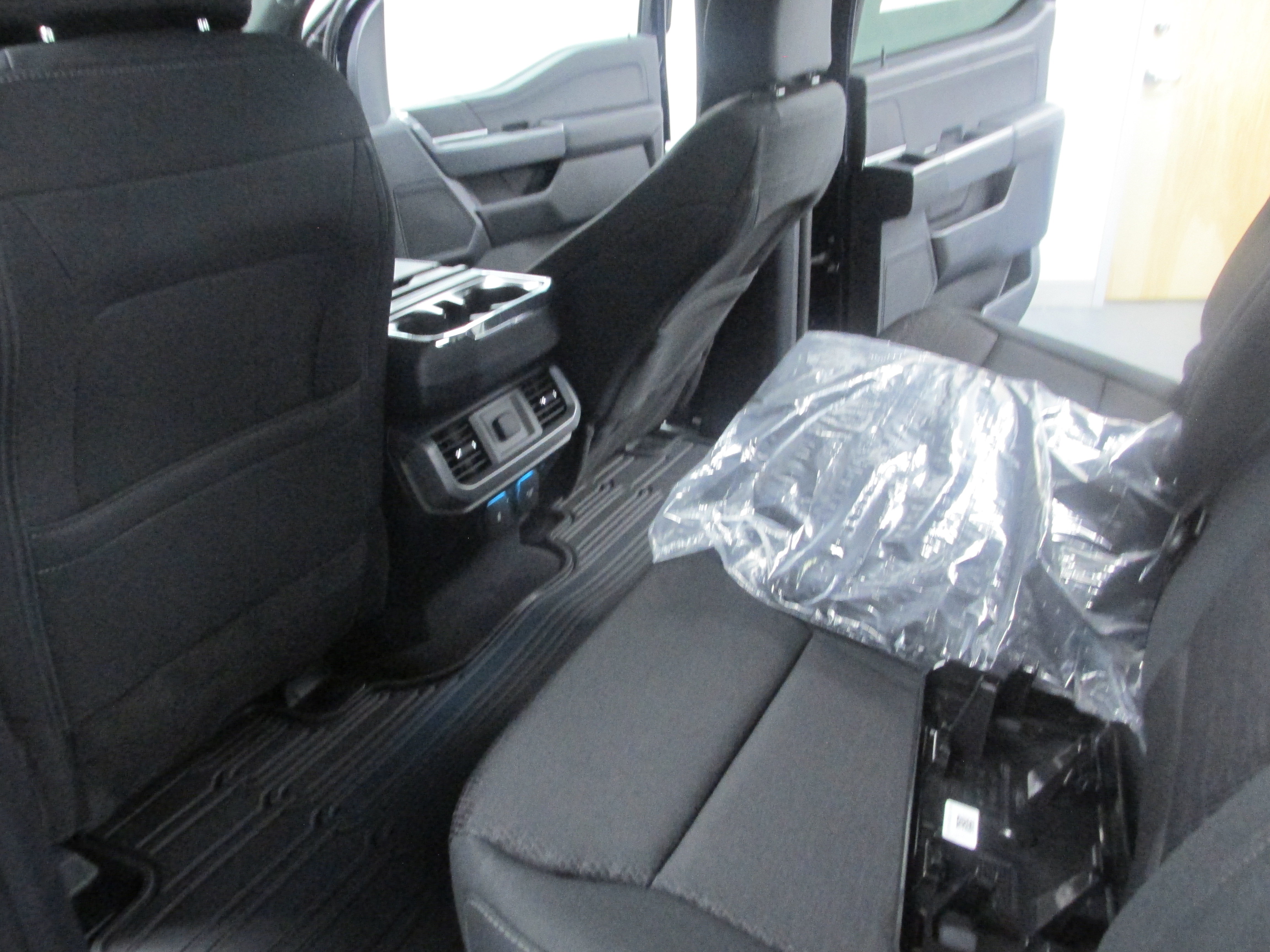 New 2026 Ford F150 XLT w/ Equipment Group 302A MID image 24