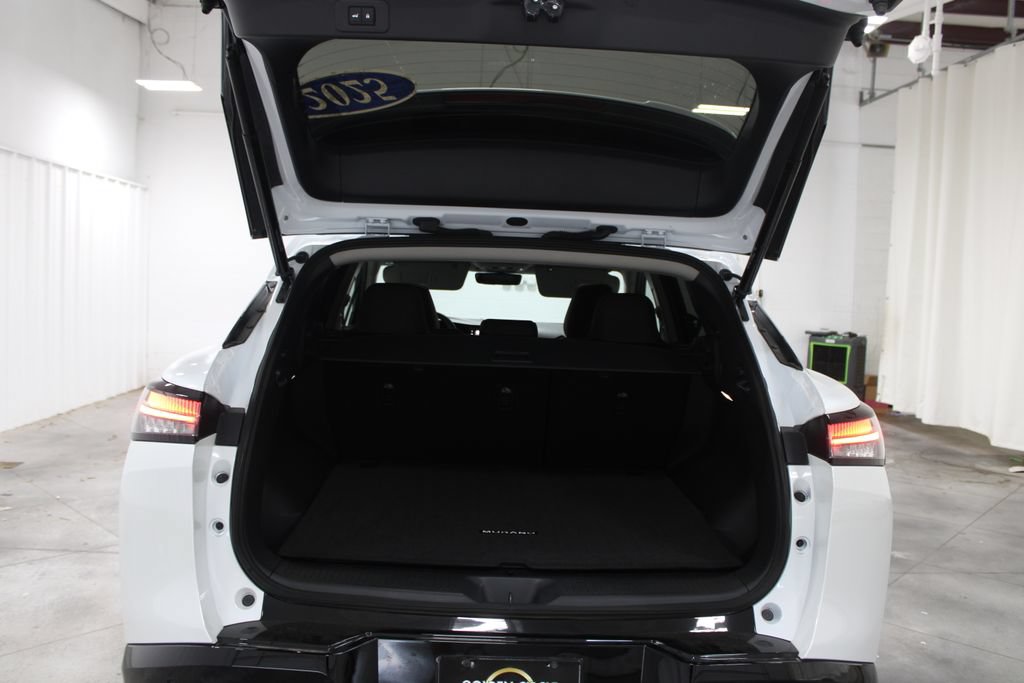 Used 2025 Nissan Murano Platinum w/ Cargo Package AWD/4WD image 34