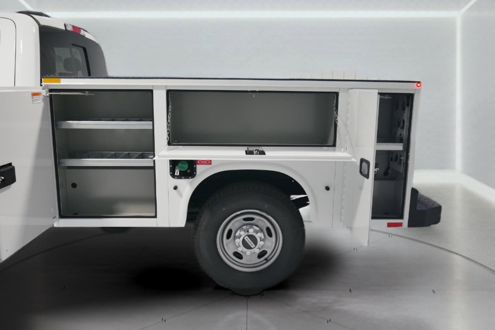 New 2025 Ford F250 XL w/ XL Chrome Package image 80