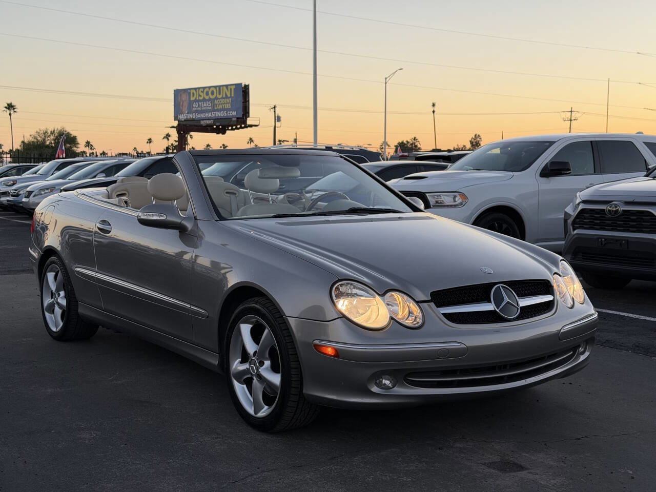 Used 2005 Mercedes-Benz CLK 320 Cabriolet image 11