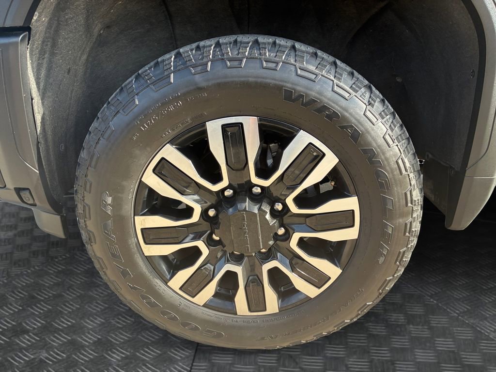Used 2024 GMC Sierra 2500 Denali Ultimate image 23