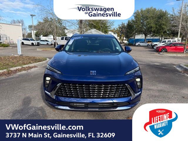 Used 2025 Buick Envision Avenir image 2