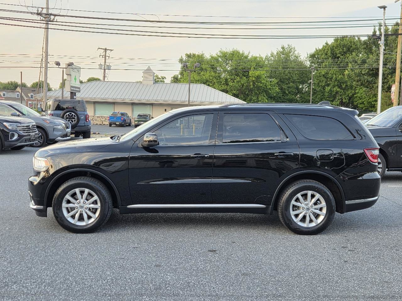 Used 2019 Dodge Durango SXT AWD/4WD image 5