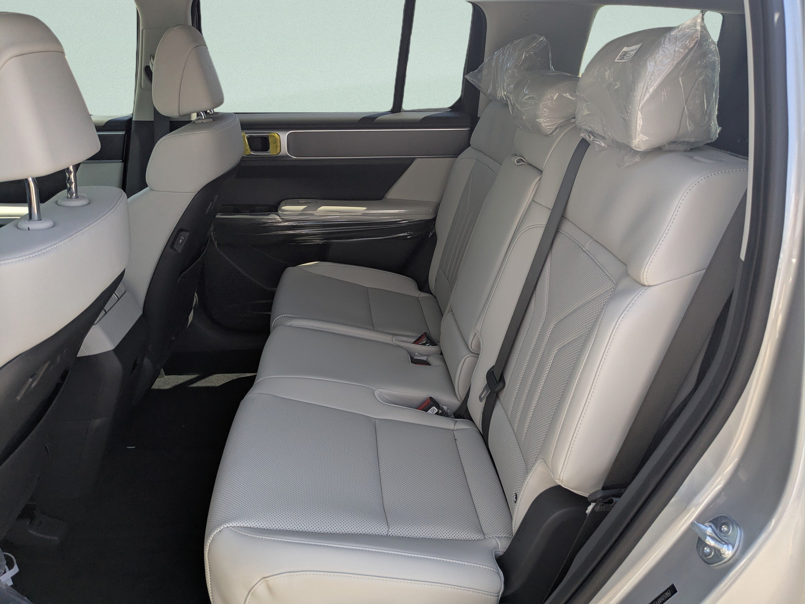 New 2027 Hyundai Santa Fe SEL FWD image 15