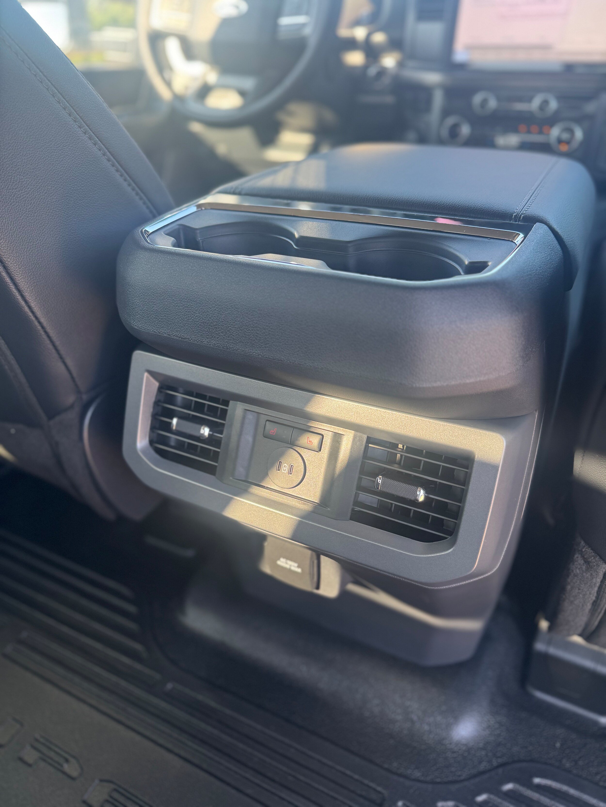 New 2026 Ford F350 Lariat RWD image 24