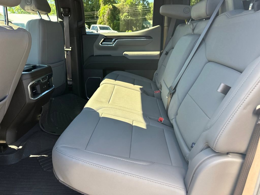Used 2024 Chevrolet Silverado 1500 LTZ w/ LTZ Premium Package AWD/4WD image 21