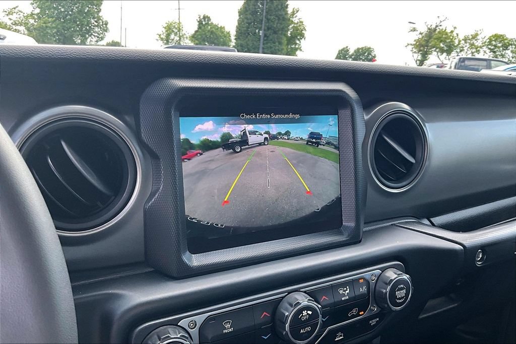 Used 2023 Jeep Wrangler Unlimited w/ 8.4" Radio Group AWD/4WD image 18