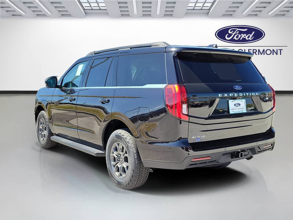 New 2026 Ford Expedition Active RWD image 3
