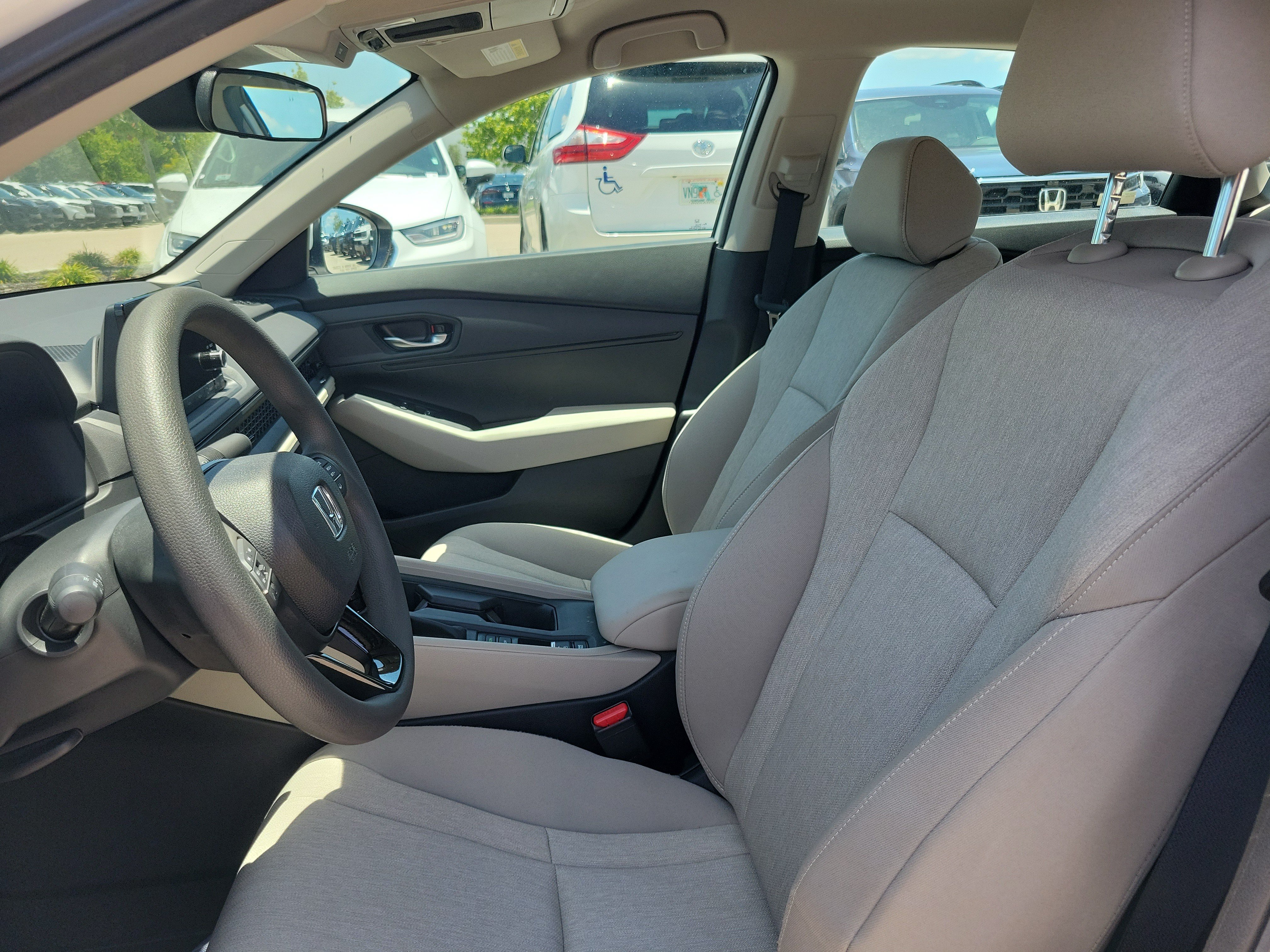 Used 2025 Honda Accord LX image 23