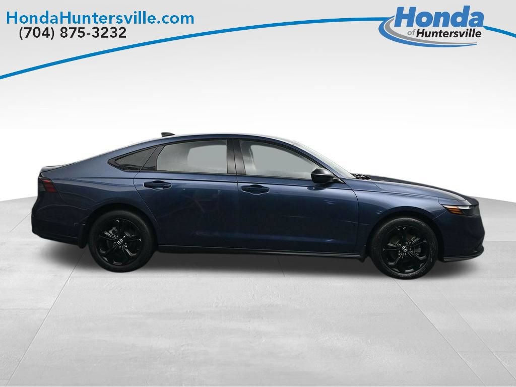 Used 2025 Honda Accord SE image 9