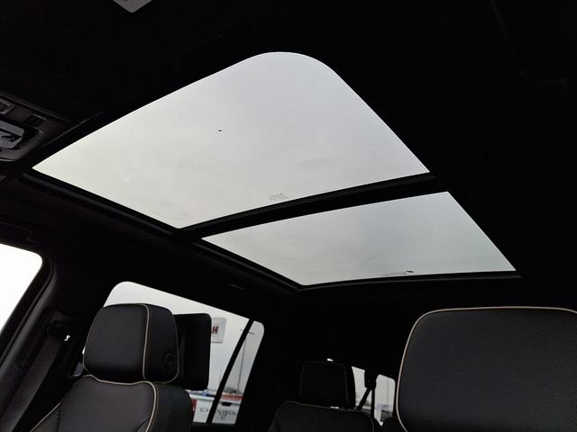 New 2026 GMC Yukon XL Elevation w/ Elevation Premium Package image 11