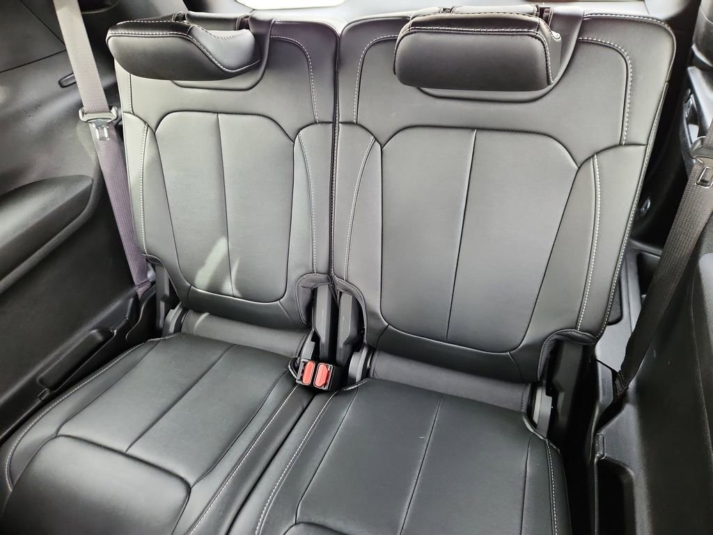 Used 2024 Jeep Grand Cherokee L Limited image 9