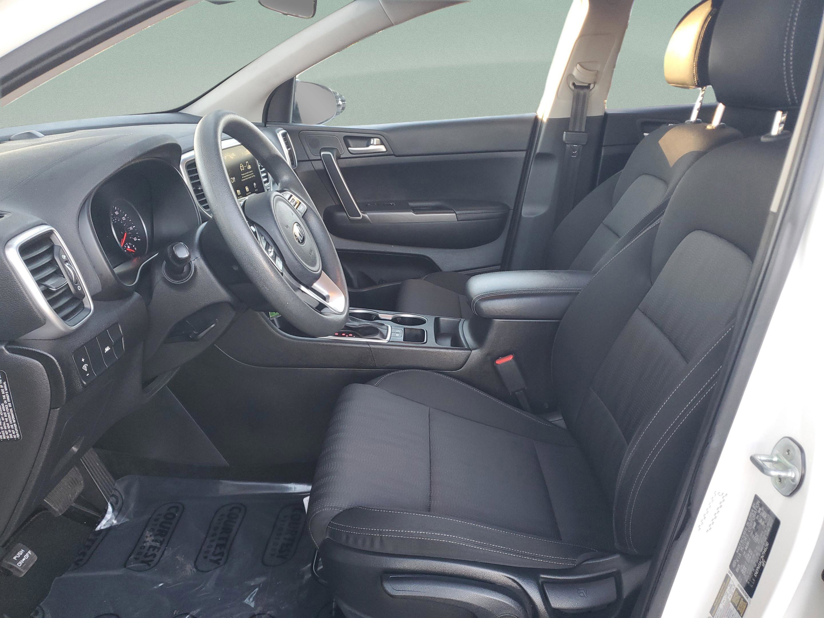 Used 2022 Kia Sportage LX image 20