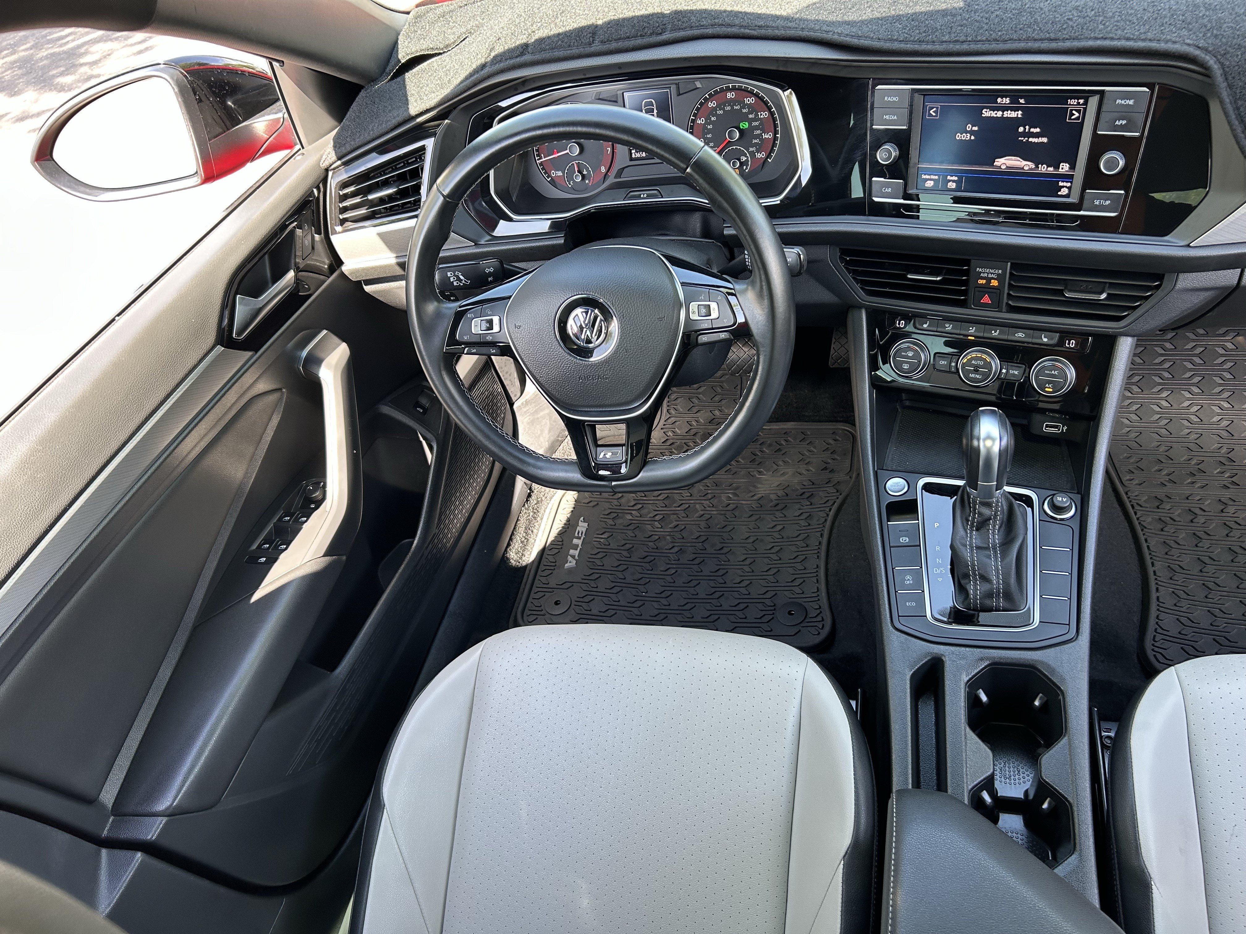 Used 2019 Volkswagen Jetta R-Line FWD image 12