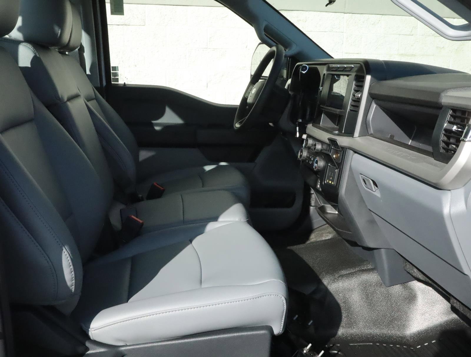 Used 2024 Ford F350 XL w/ XL Chrome Package image 23