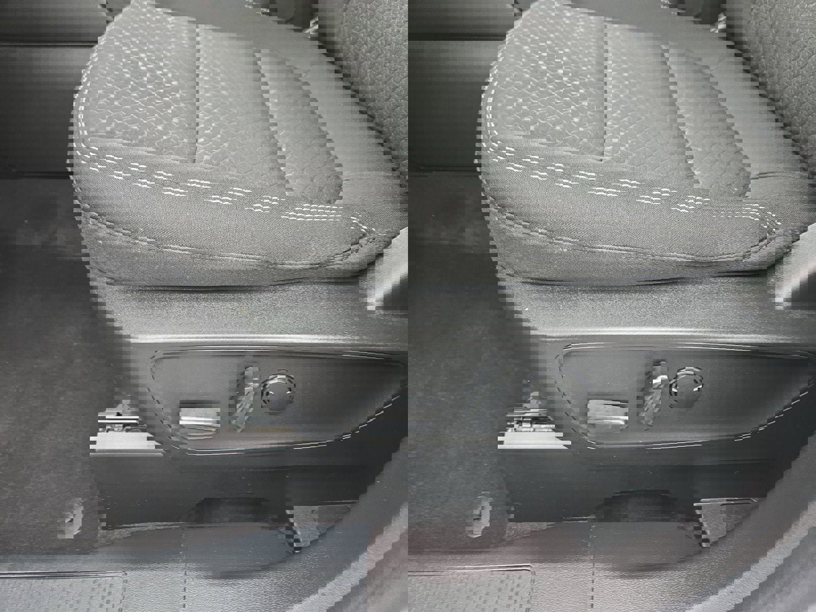 Used 2023 Ford Escape Active image 12