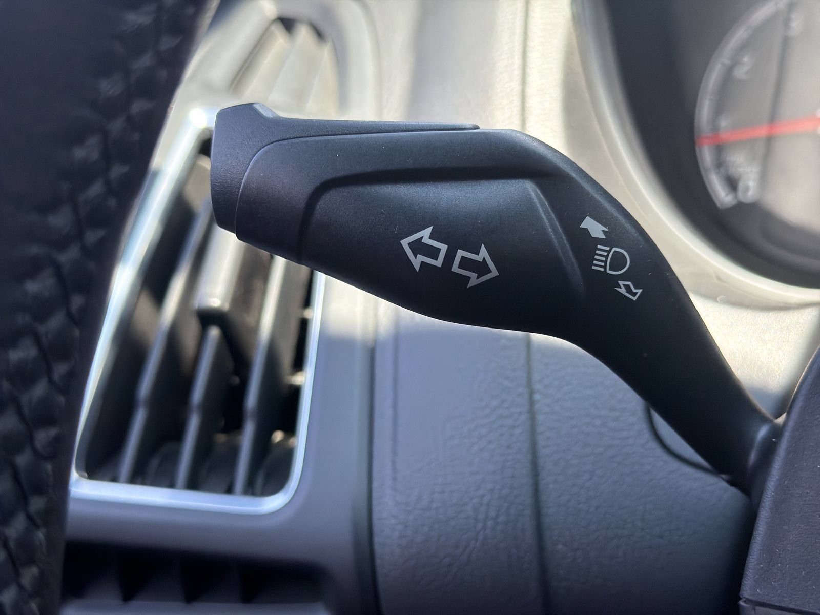 Used 2018 Ford Focus ST w/ Equipment Group 401A FWD image 31