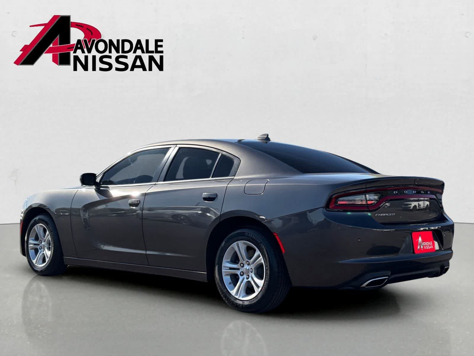 Used 2023 Dodge Charger SXT RWD image 3