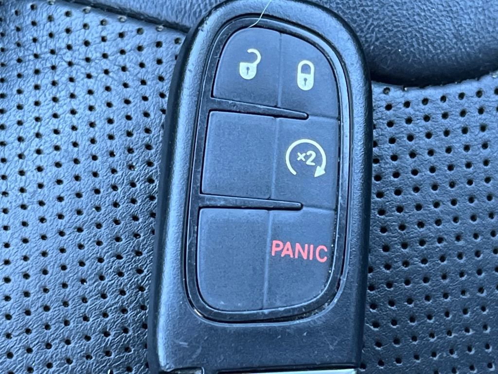 Used 2021 Jeep Cherokee Latitude Lux w/ Sun & Sound Group image 18