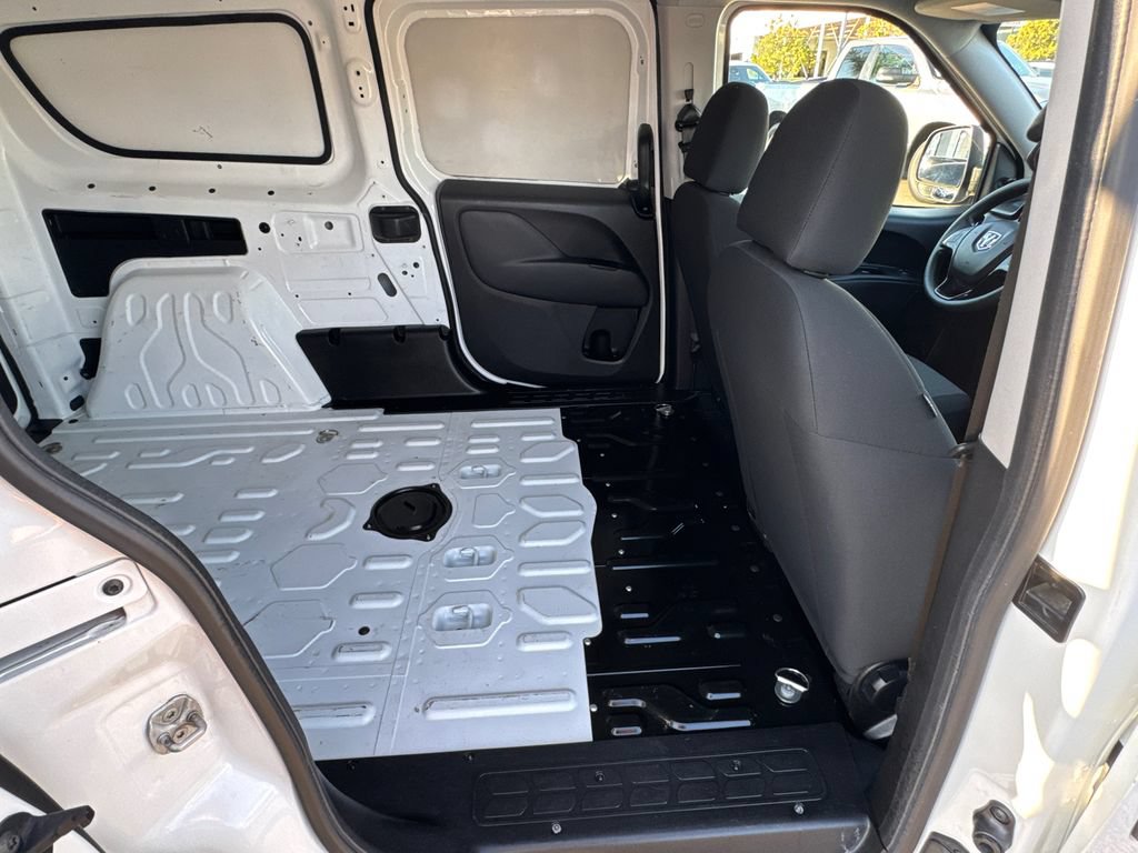 Used 2021 RAM ProMaster City Tradesman FWD image 18