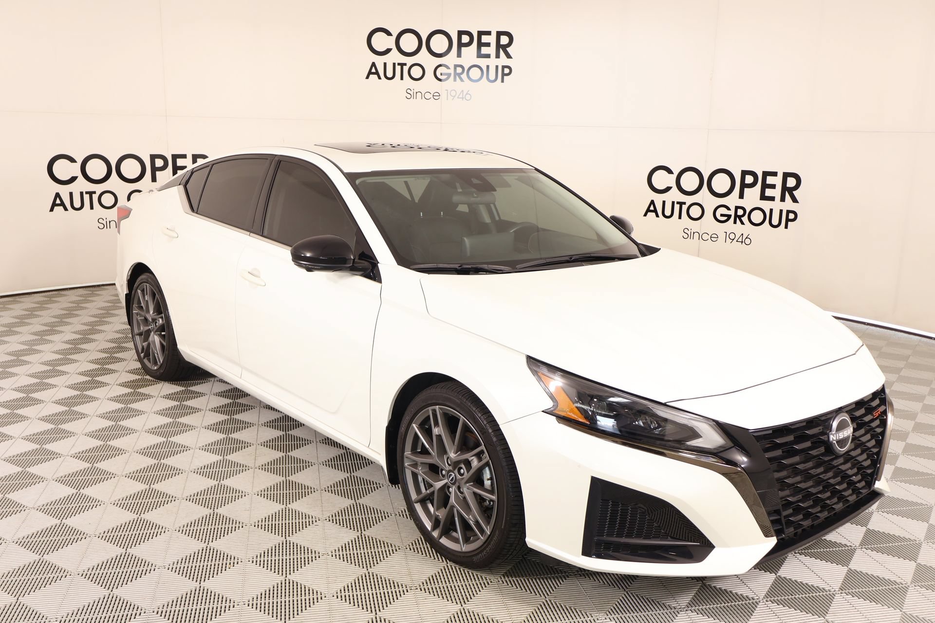 Used 2023 Nissan Altima 2.0 SR