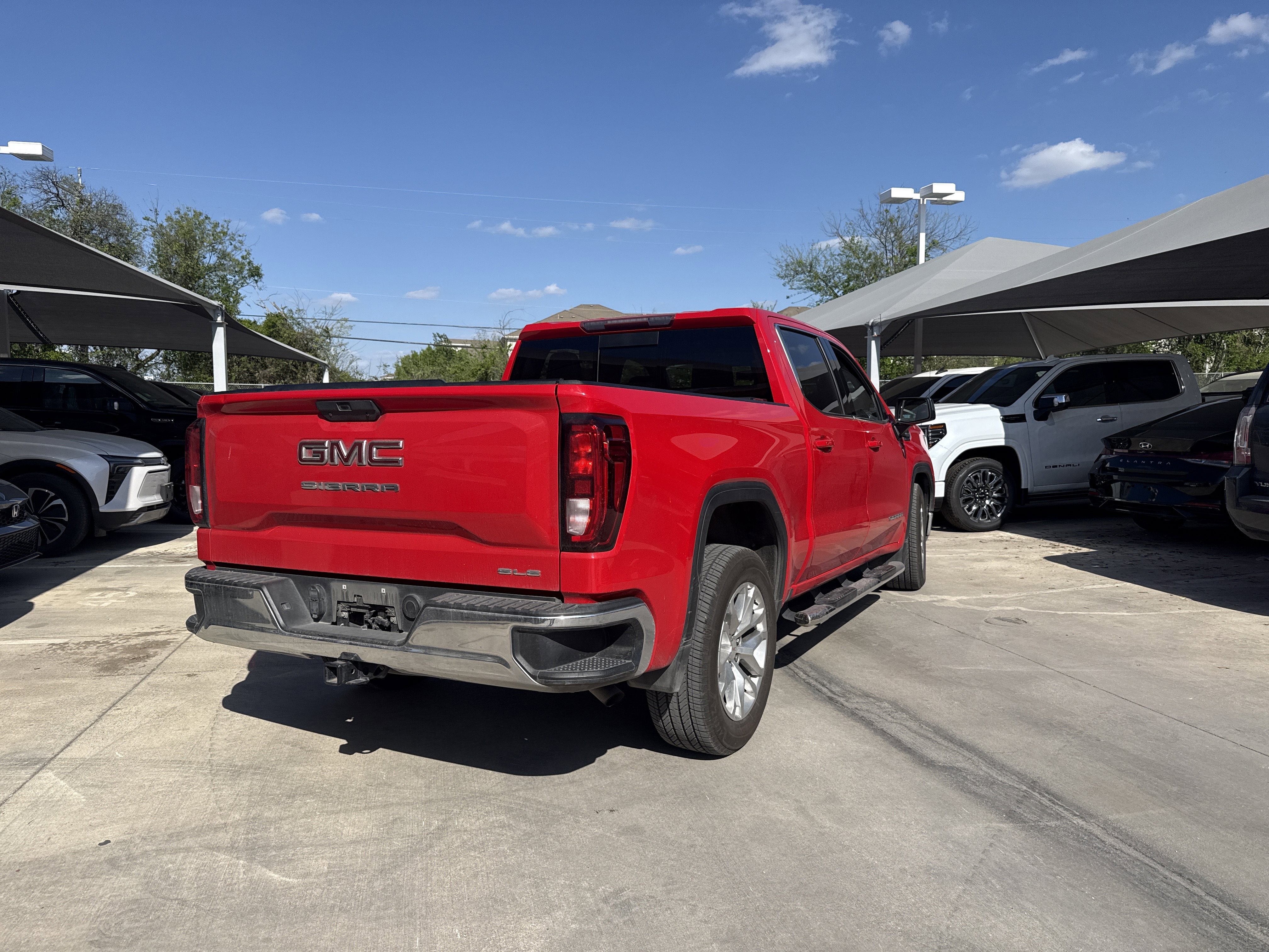 Certified 2020 GMC Sierra 1500 SLE w/ SLE Value Package image 3