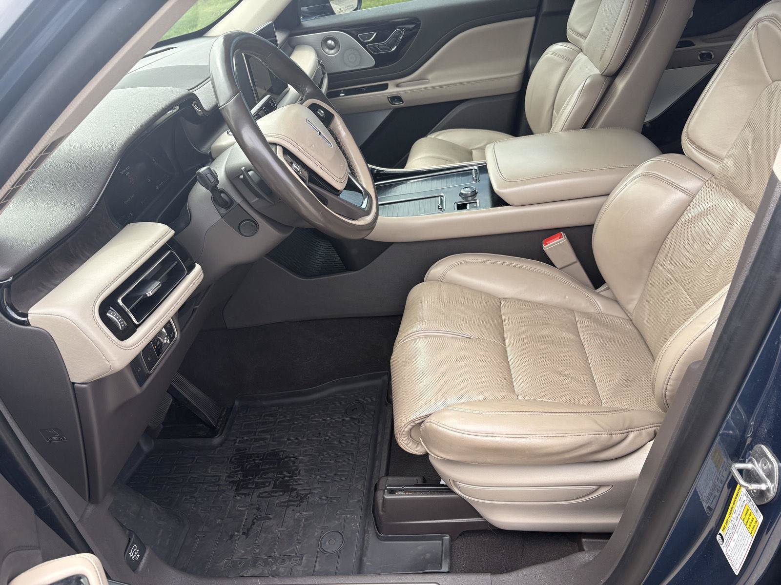 Used 2020 Lincoln Aviator Reserve w/ Equipment Group 202A AWD/4WD image 4