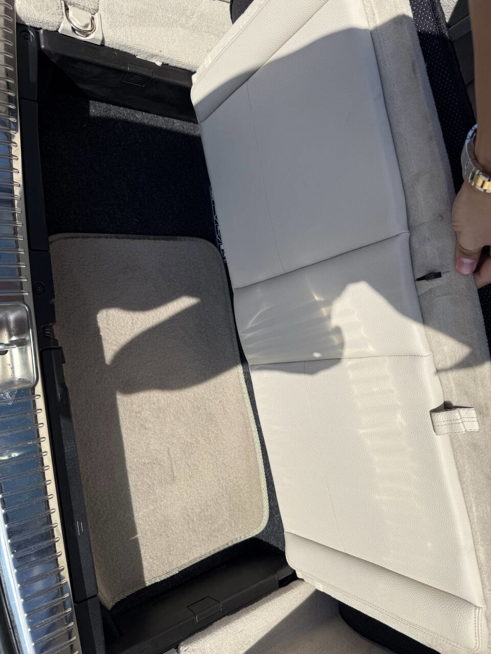 Used 2019 Mercedes-Benz E 450 4MATIC Wagon w/ Premium Package image 16