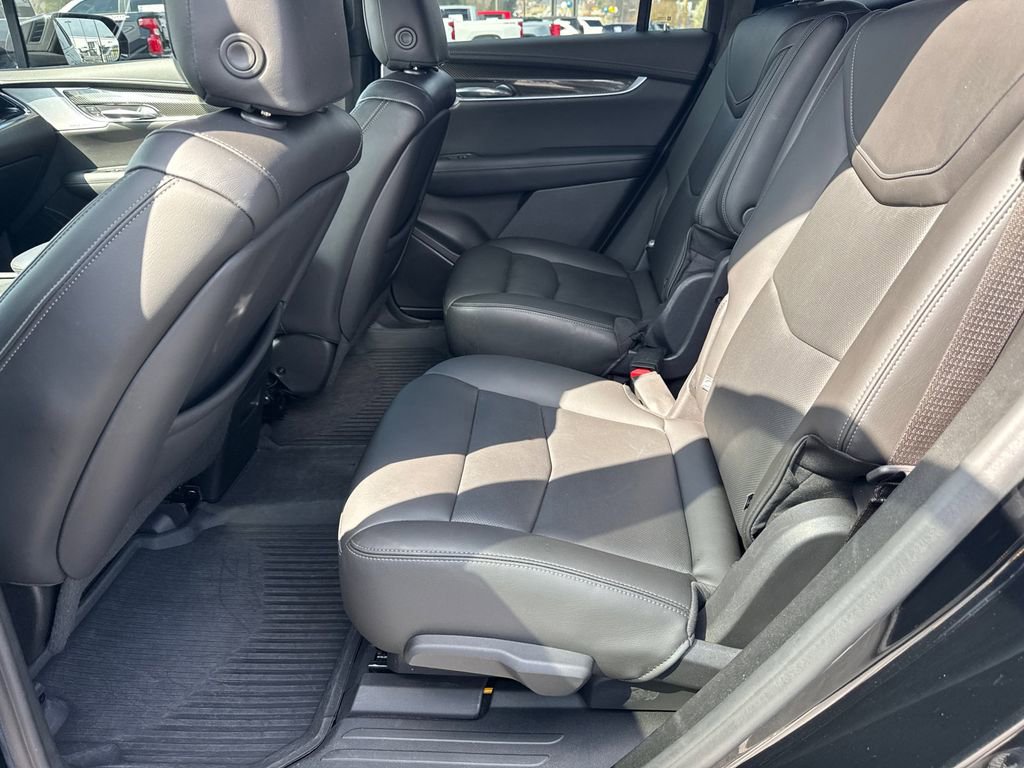 Used 2022 Cadillac XT6 Sport w/ Technology Package image 22