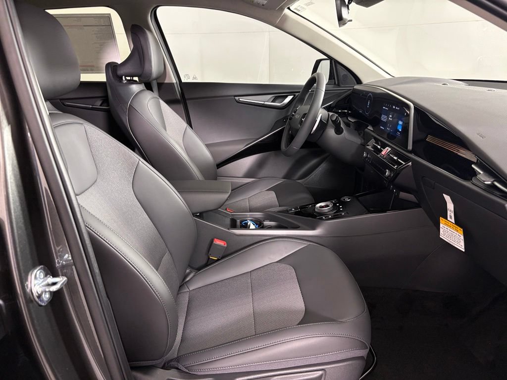 New 2026 Kia Niro Wind FWD image 43