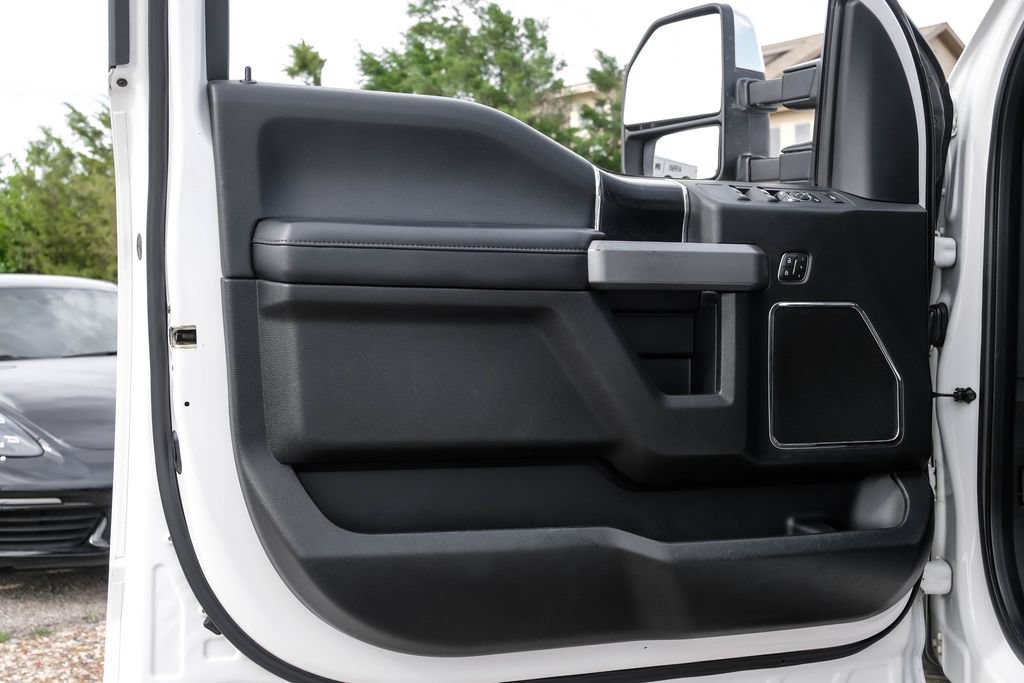 Used 2019 Ford F250 Platinum w/ Platinum Ultimate Package AWD/4WD image 52