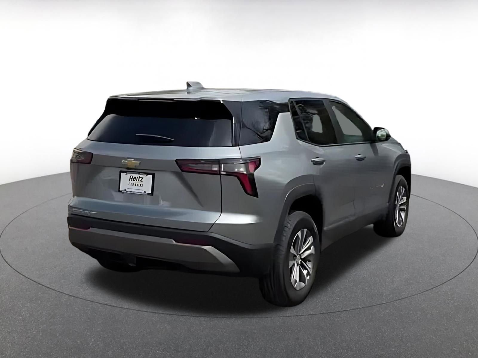 Used 2025 Chevrolet Equinox LT AWD/4WD image 14