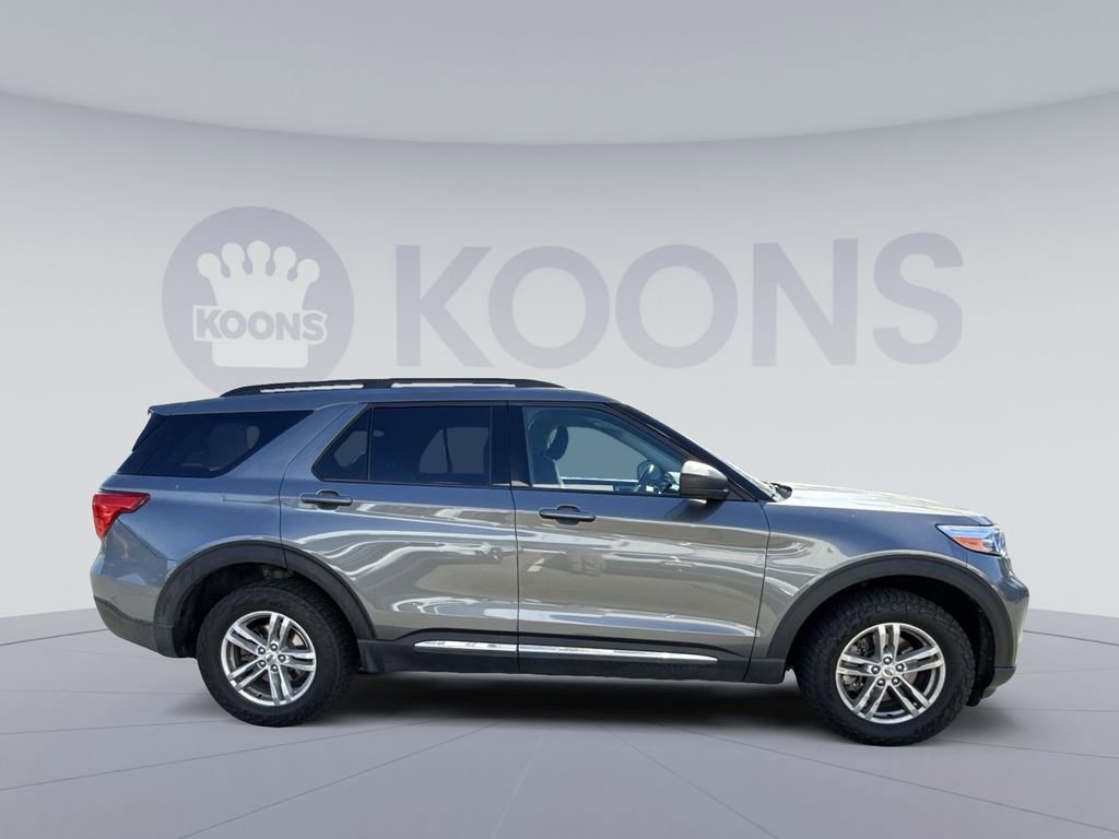 Used 2023 Ford Explorer XLT AWD/4WD image 8
