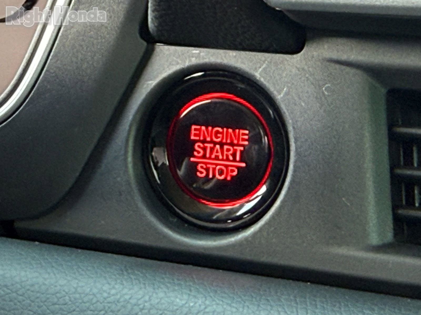 Certified 2025 Honda Pilot Touring image 26