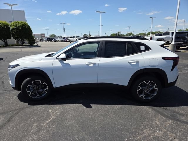New 2026 Chevrolet Trax LT w/ Driver Confidence Package FWD image 18