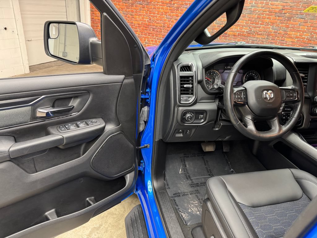 Used 2023 RAM 1500 Big Horn AWD/4WD image 9